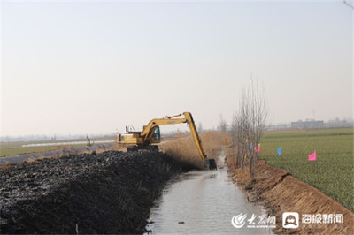 魚臺(tái)縣 治理排灌渠系與服務(wù)托管并舉，夯實(shí)現(xiàn)代農(nóng)業(yè)發(fā)展基石